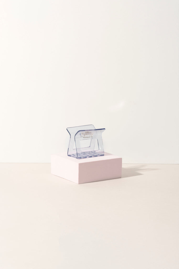 Pixie Woo - Capsule Clear Claw Clip (Medium)